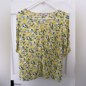 3/4 length button up Lemon top
